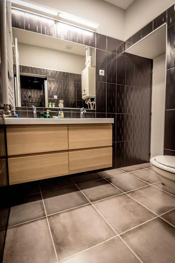 Brand New Amazing Apt. In The Heart Of Budapest Apartment