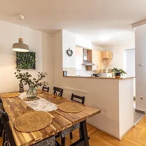 Appartamento Gozsdu White Raven Residence 305, Budapest